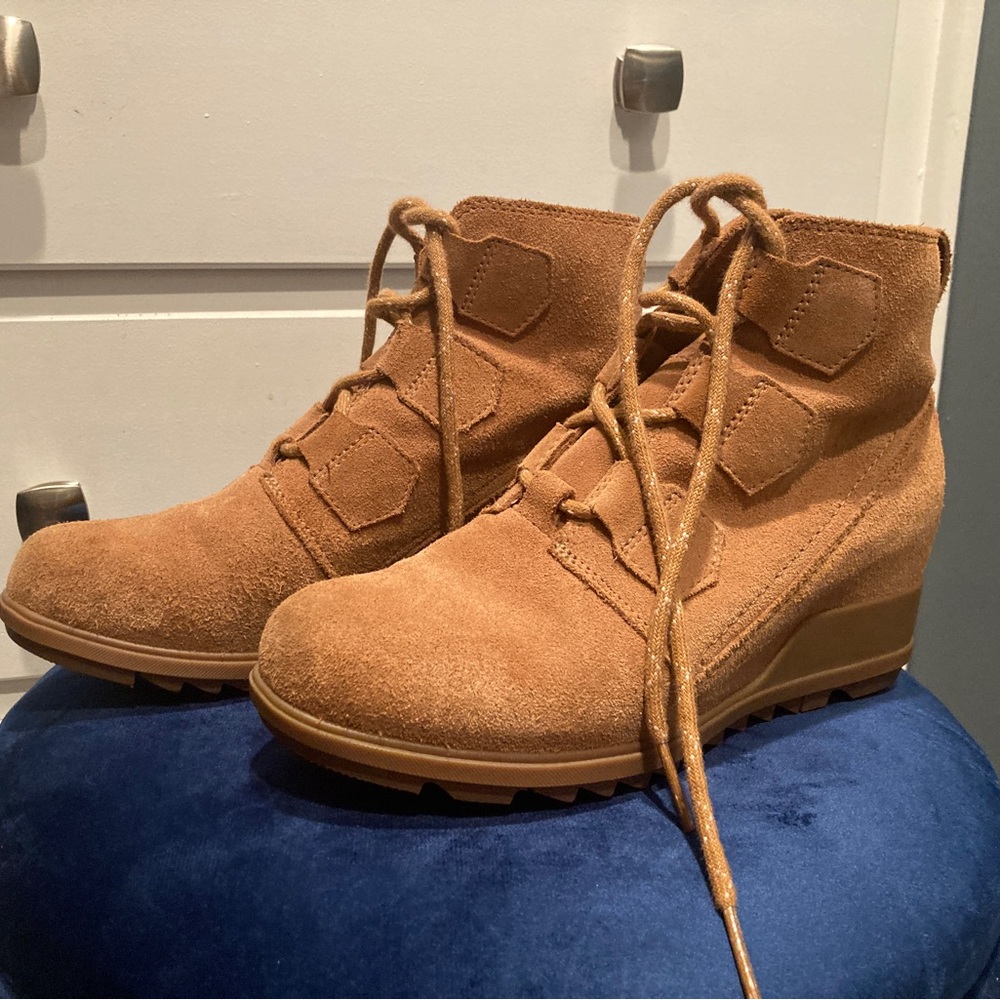 Sorel suede boots